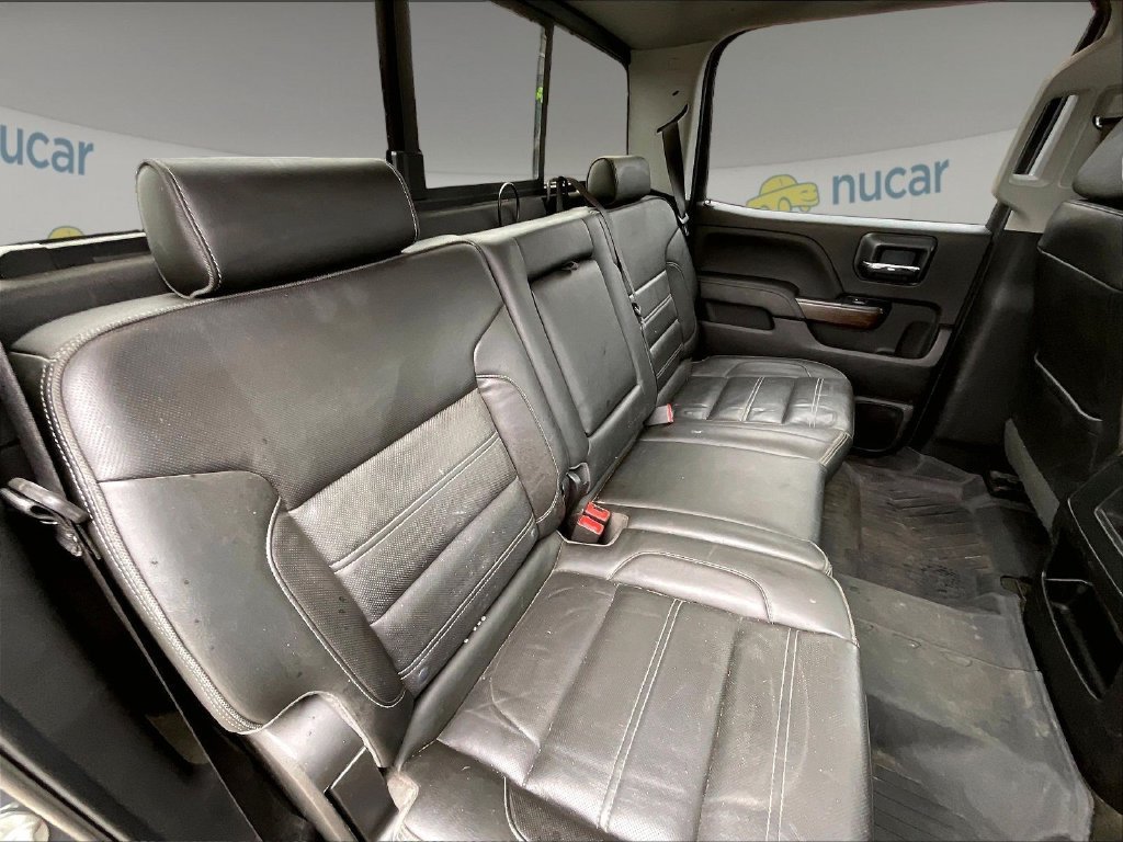 Used 2018 GMC Sierra 2500 Denali w/ Duramax Plus Package AWD/4WD image 15