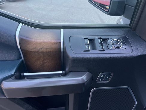 Used 2018 Ford F150 Limited w/ Trailer Tow Package image 17