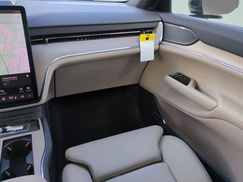 New 2025 Volvo EX90 Ultra AWD/4WD image 13