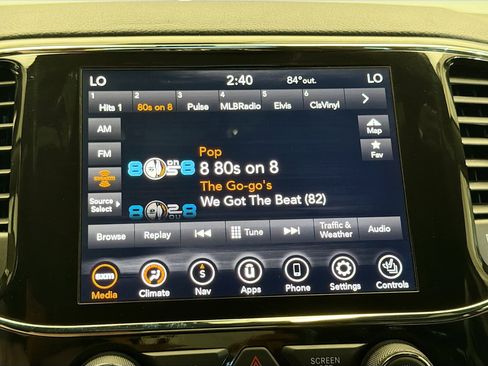 Used 2021 Jeep Grand Cherokee Limited image 9