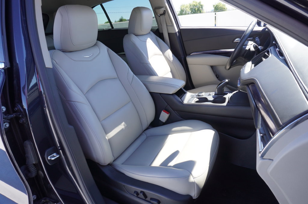 Used 2023 Cadillac XT4 Luxury FWD image 12
