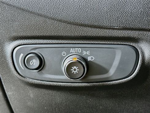 Used 2024 Chevrolet Equinox LT w/ LPO, Floor Liner Package FWD image 16