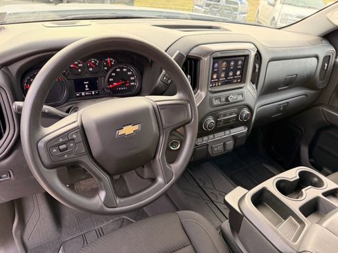 Used 2025 Chevrolet Silverado 1500 W/T w/ WT Value Package image 11