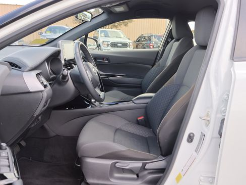 Used 2021 Toyota C-HR Nightshade image 11