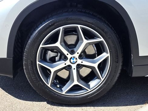 Used 2017 BMW X1 xDrive28i AWD/4WD image 9