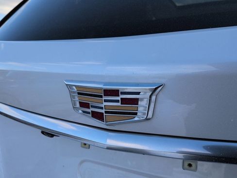 Certified 2023 Cadillac XT5 Premium Luxury w/ LPO, Floor Liner Package image 6