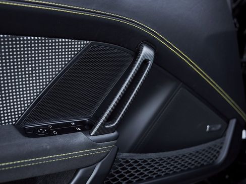 Used 2024 Porsche 911 GT3 RS w/ Weissach Package image 36