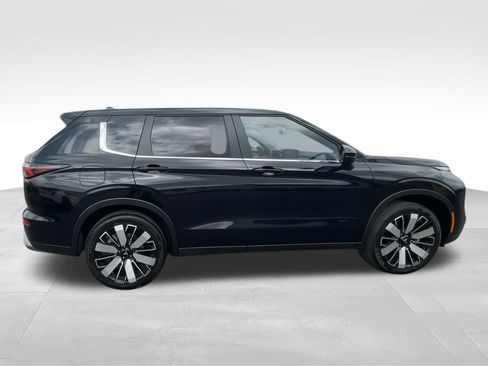 New 2026 Mitsubishi Outlander SE AWD/4WD image 9
