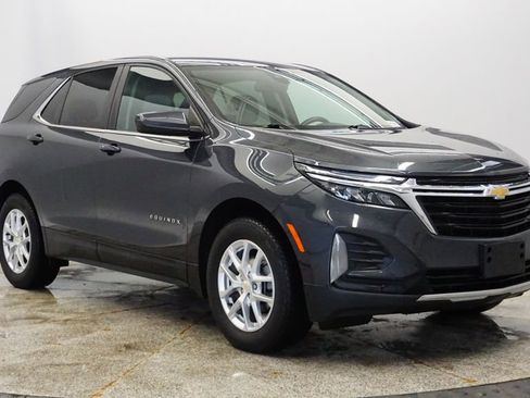 Used 2022 Chevrolet Equinox LT w/ Driver Convenience Package AWD/4WD image 10
