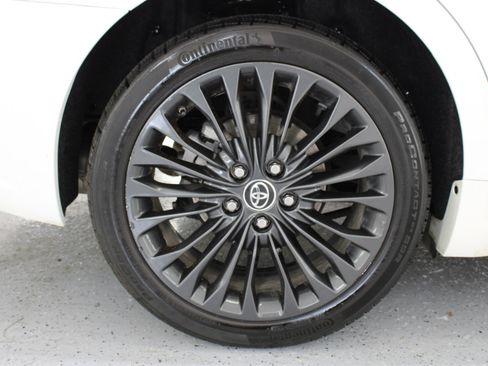 Used 2016 Toyota Avalon Touring image 75