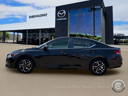 Used 2024 Nissan Sentra SV FWD image 3