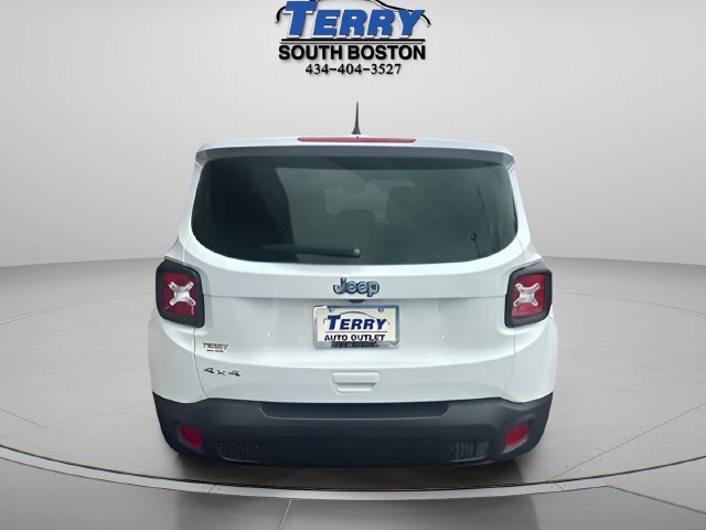 Used 2023 Jeep Renegade Latitude AWD/4WD image 4