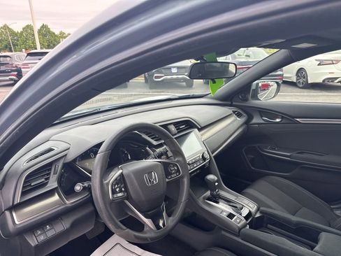 Used 2019 Honda Civic EX image 11