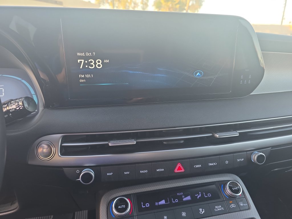 Used 2025 Hyundai Palisade SEL FWD image 12