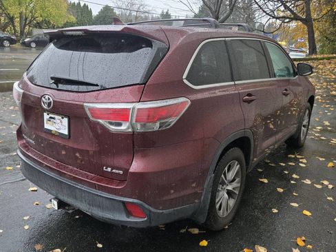 Used 2014 Toyota Highlander Plus image 5