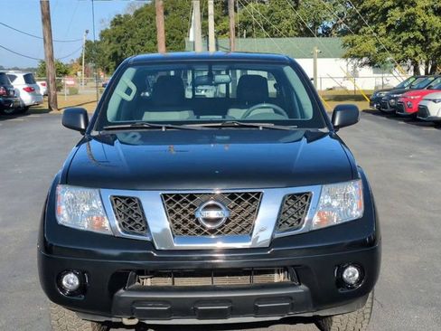 Used 2019 Nissan Frontier SV w/ Value Truck Package image 3