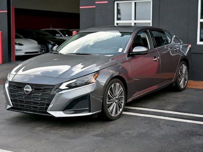 Used 2023 Nissan Altima 2.5 SL