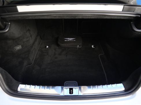 Used 2020 Bentley Continental GT image 19