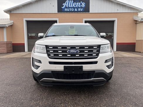 Used 2016 Ford Explorer Limited w/ Equipment Group 301A image 2