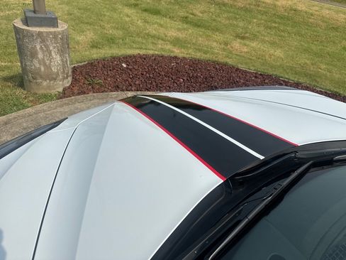 Used 2023 Chevrolet Corvette Stingray Preferred Cpe w/ Z51 Performance Package image 16