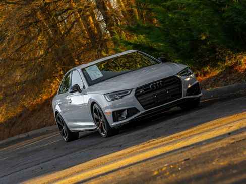 Used 2019 Audi S4 Premium Plus w/ Premium Plus Package image 49