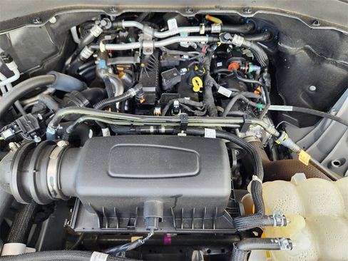 Used 2023 Ford Explorer XLT w/ Equipment Group 202A image 31