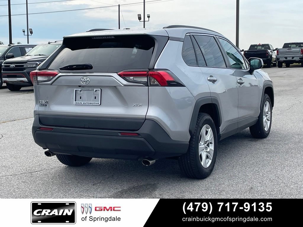 Used 2020 Toyota RAV4 XLE FWD image 8