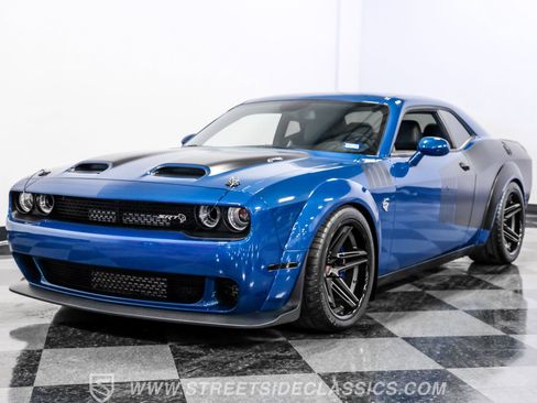 Used 2022 Dodge Challenger SRT Hellcat image 16