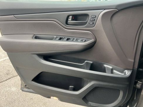 Used 2023 Honda Odyssey EX-L image 23