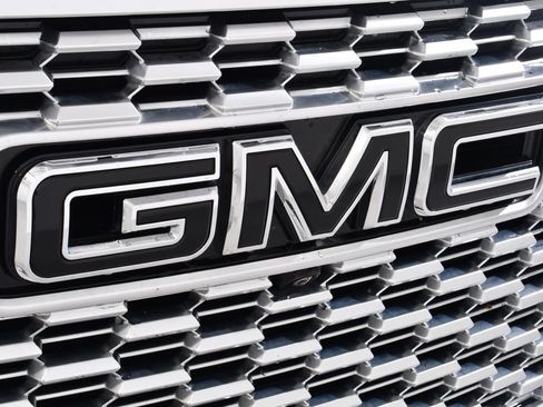 Used 2021 GMC Yukon XL Denali AWD/4WD image 22