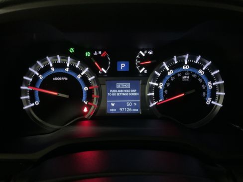 Used 2018 Toyota 4Runner Limited image 12