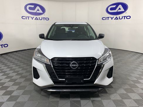 Used 2025 Nissan Kicks Play S FWD image 9
