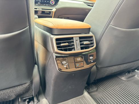 Used 2025 Lexus RX 350 AWD/4WD image 28