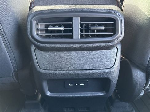 New 2025 Honda Pilot Sport image 23