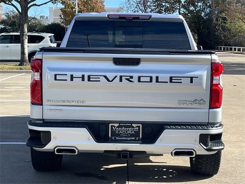 Used 2022 Chevrolet Silverado 1500 High Country w/ Technology Package image 5