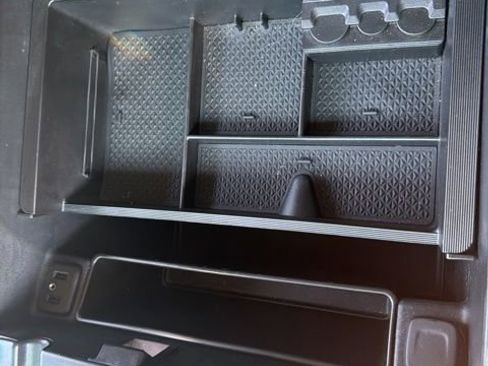 Used 2018 Chevrolet Silverado 1500 LT w/ All Star Edition image 27