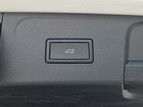 Used 2026 Volkswagen Atlas SE AWD/4WD image 15