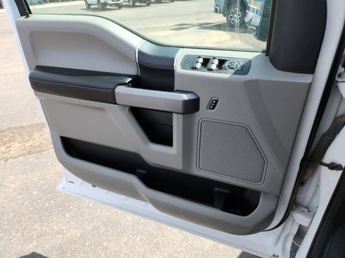 Used 2020 Ford F150 XLT image 13