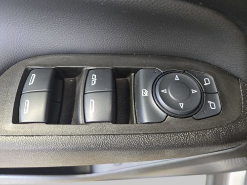 Used 2024 Chevrolet Equinox LT AWD/4WD image 32