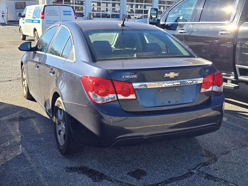 Used 2014 Chevrolet Cruze LT image 9
