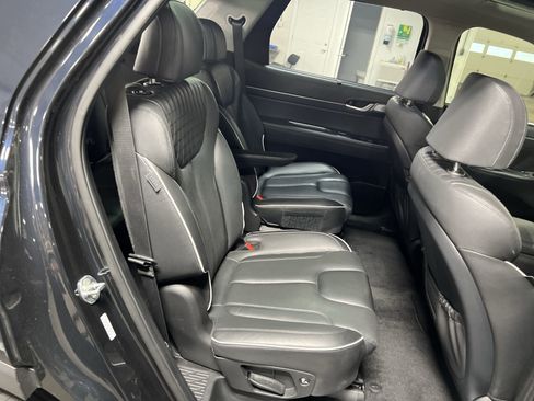 Used 2023 Hyundai Palisade Limited image 27