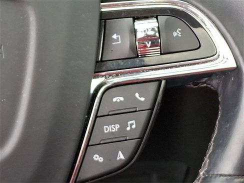 Used 2023 Lincoln Nautilus Reserve w/ Equipment Group 202A image 23