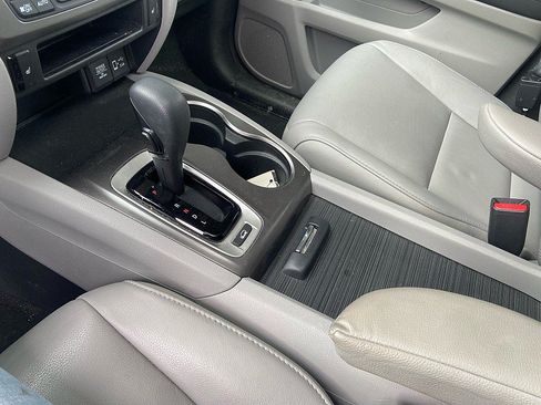 Used 2019 Honda Pilot EX-L image 11