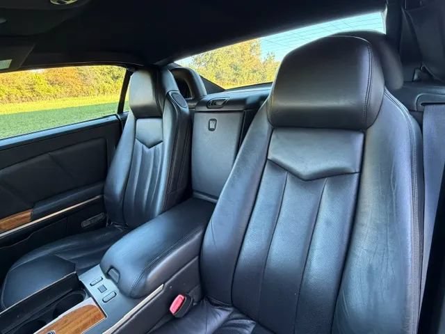 Used 2004 Cadillac XLR RWD image 25
