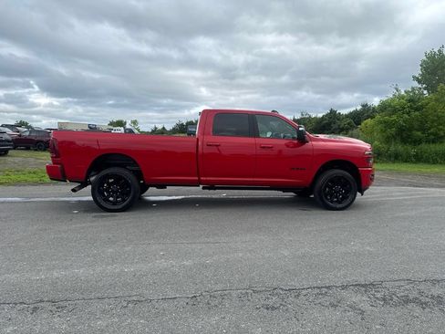 Used 2026 RAM 2500 Laramie AWD/4WD image 2