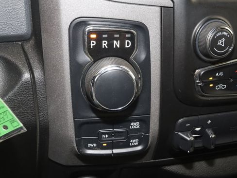 Used 2019 RAM 1500 Express w/ Express Value Package AWD/4WD image 7