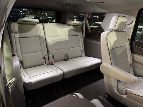 Used 2021 GMC Yukon XL Denali image 24