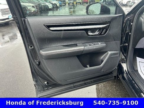Used 2024 Honda CR-V Sport Touring image 10
