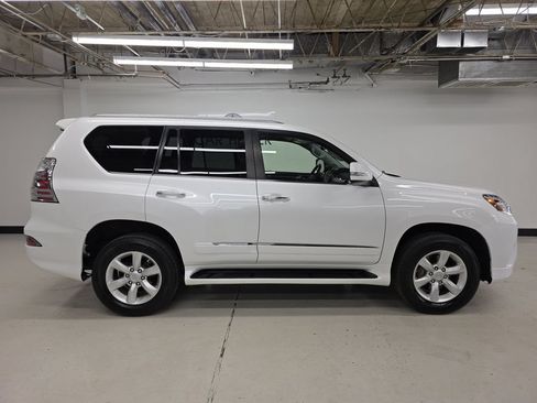 Used 2015 Lexus GX 460 AWD/4WD image 6