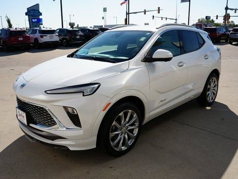 Used 2024 Buick Encore GX Avenir w/ Avenir Technology Package image 31